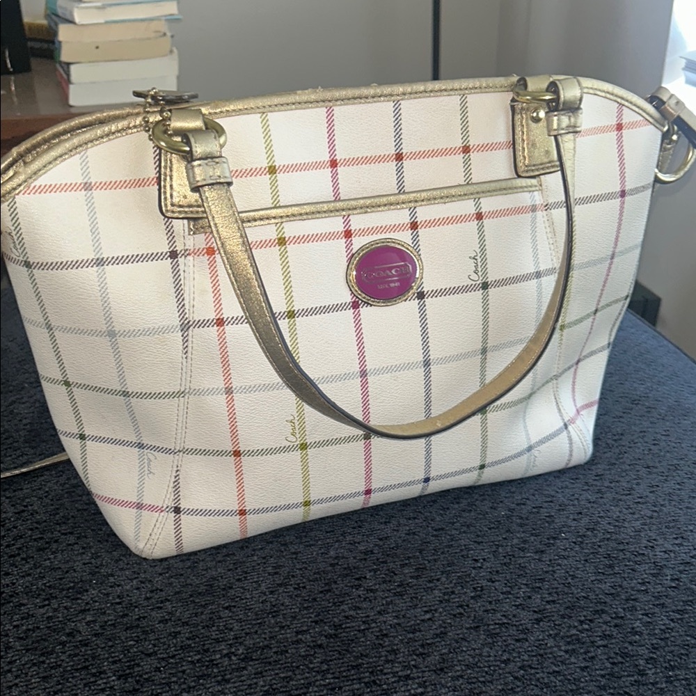 Coach White and Gold Shoulder Bag with Elegant Design